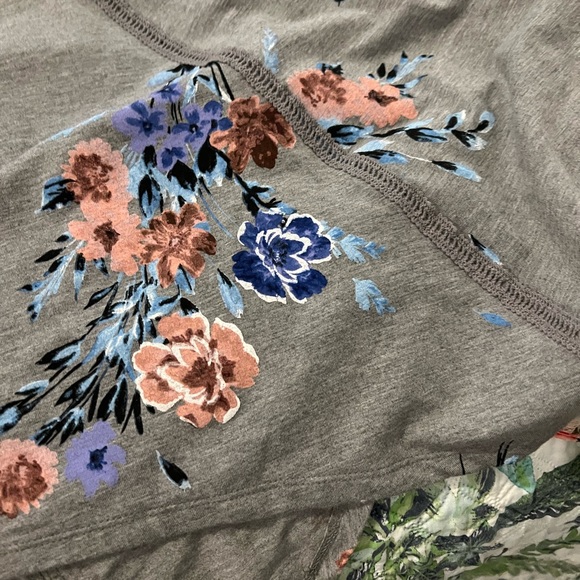 Torrid grey dress with shark tooth bottom crochet top - Picture 4 of 8